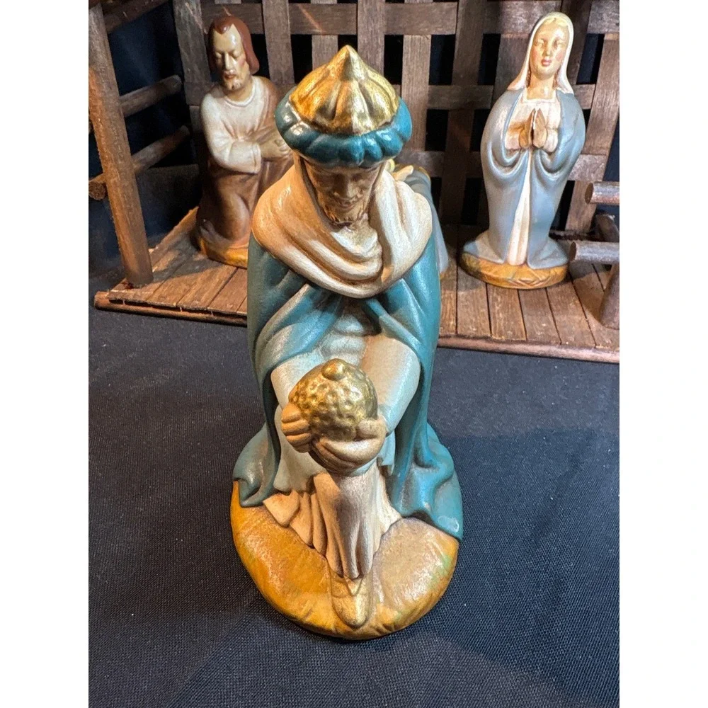 Wooden Nativity Stable Scene Stable Creche Christmas 16 Decor Figures with  barn